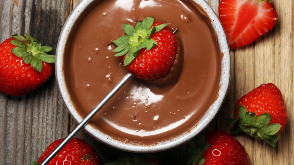 chocolate-dipped strawberries