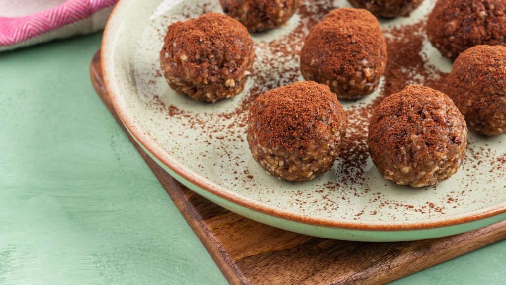 chocolate energy balls 